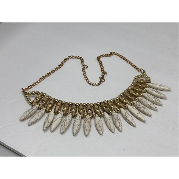 Necklace Gold Tone Clear Crystal White Veined Beads Claw-ish Shape Bib - Picture 7 of 12